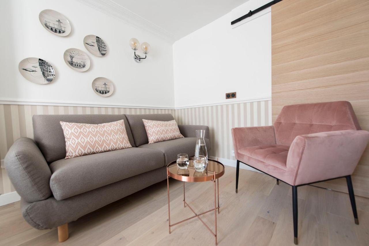 Leocadia Appartement Parijs Buitenkant foto